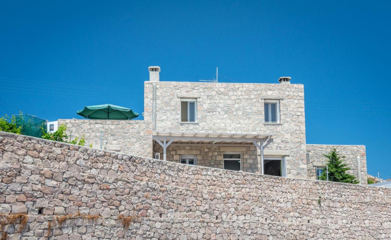 Holiday home Stone House Yiota